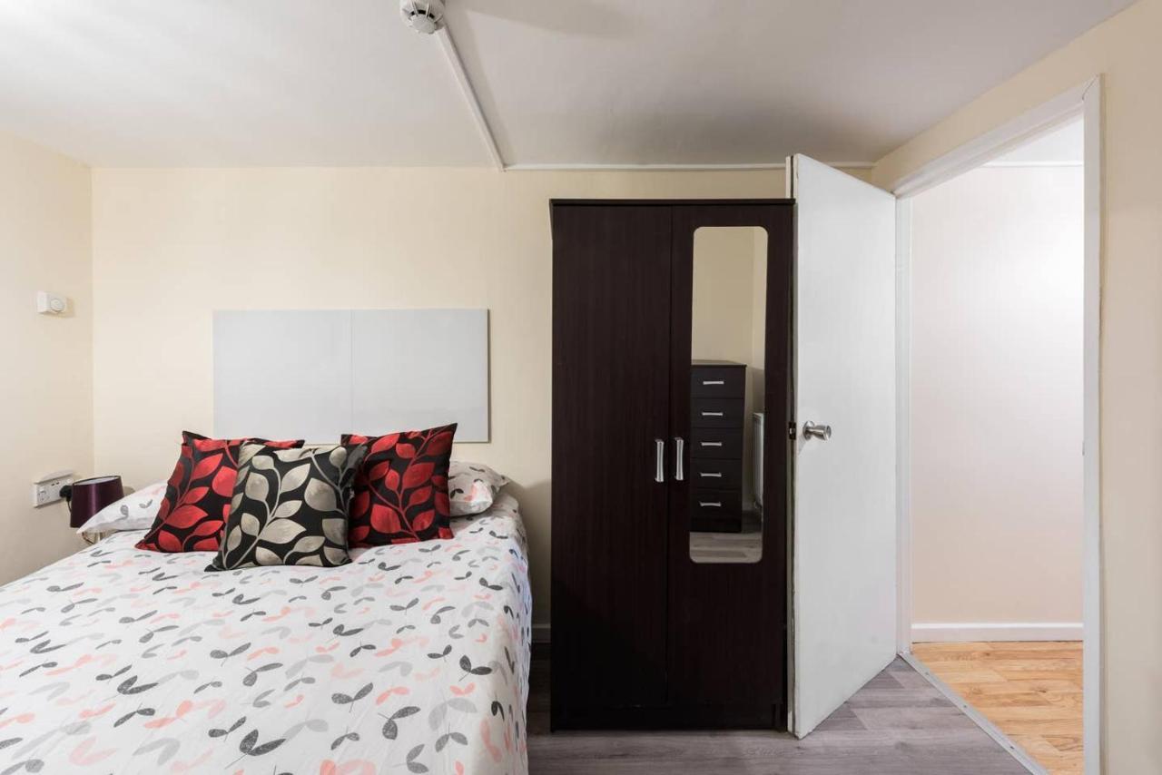 145 Burnley Road Apartment Лондон Екстериор снимка