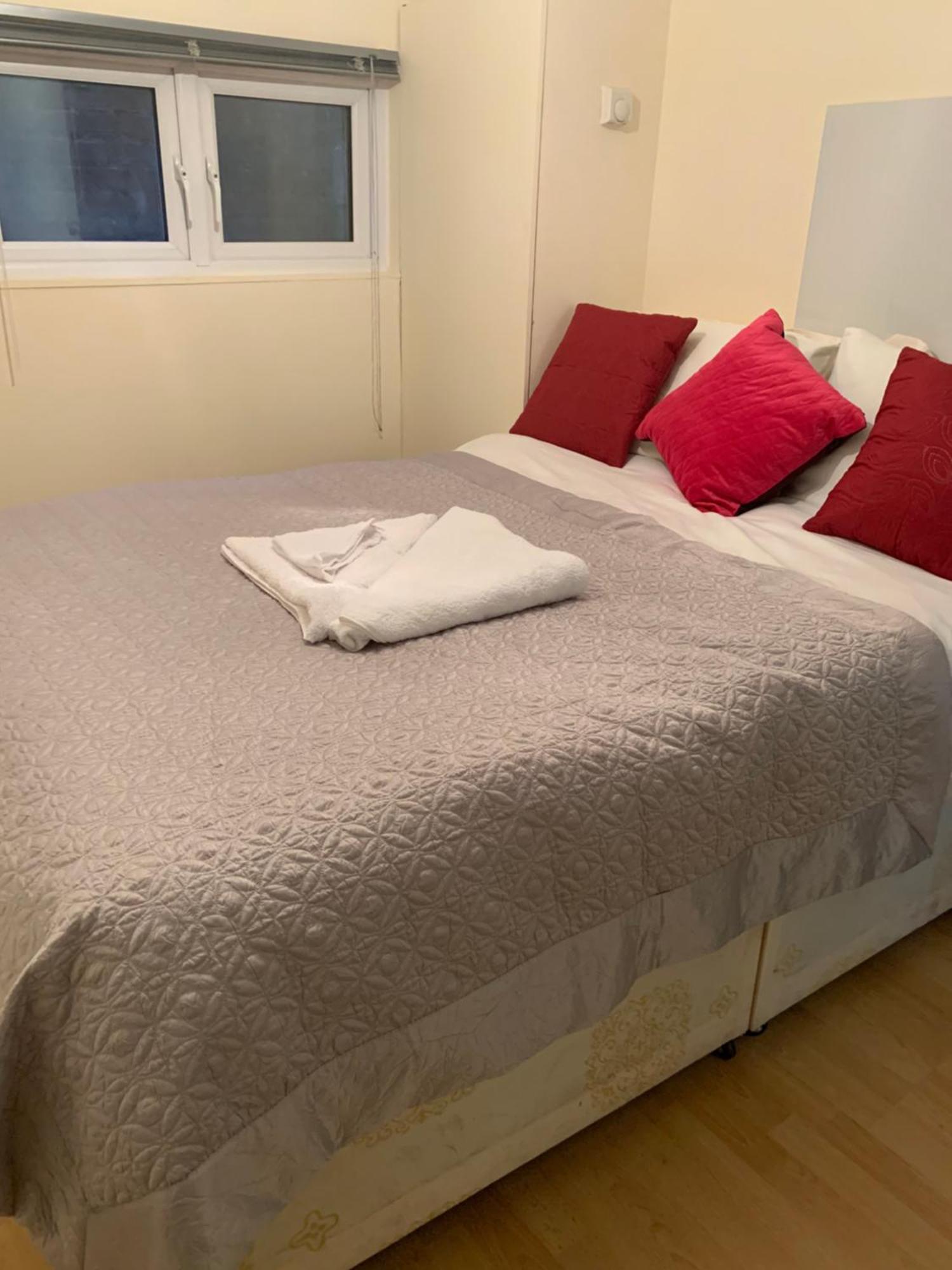 145 Burnley Road Apartment Лондон Екстериор снимка