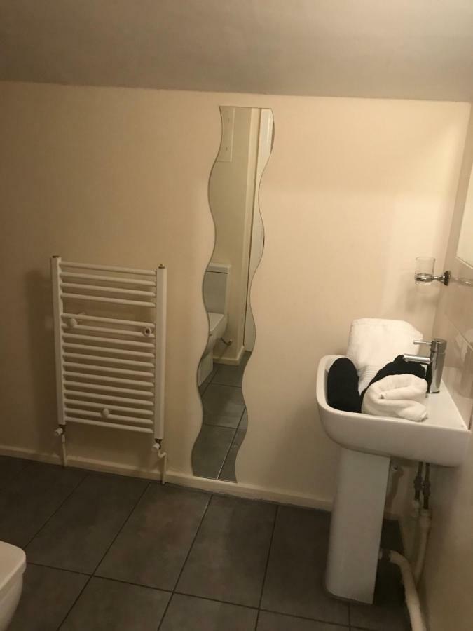 145 Burnley Road Apartment Лондон Екстериор снимка