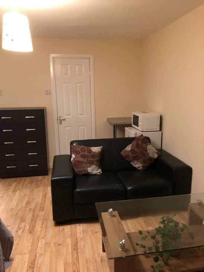 145 Burnley Road Apartment Лондон Екстериор снимка