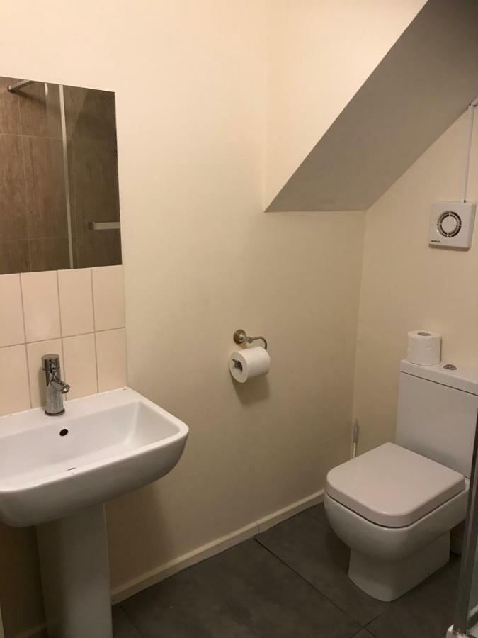 145 Burnley Road Apartment Лондон Екстериор снимка