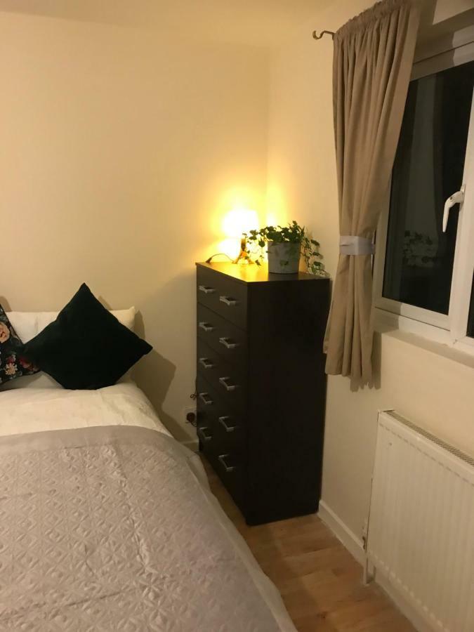 145 Burnley Road Apartment Лондон Екстериор снимка