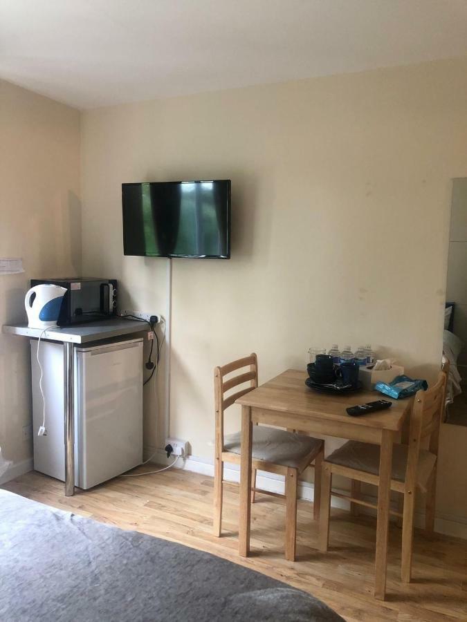 145 Burnley Road Apartment Лондон Екстериор снимка