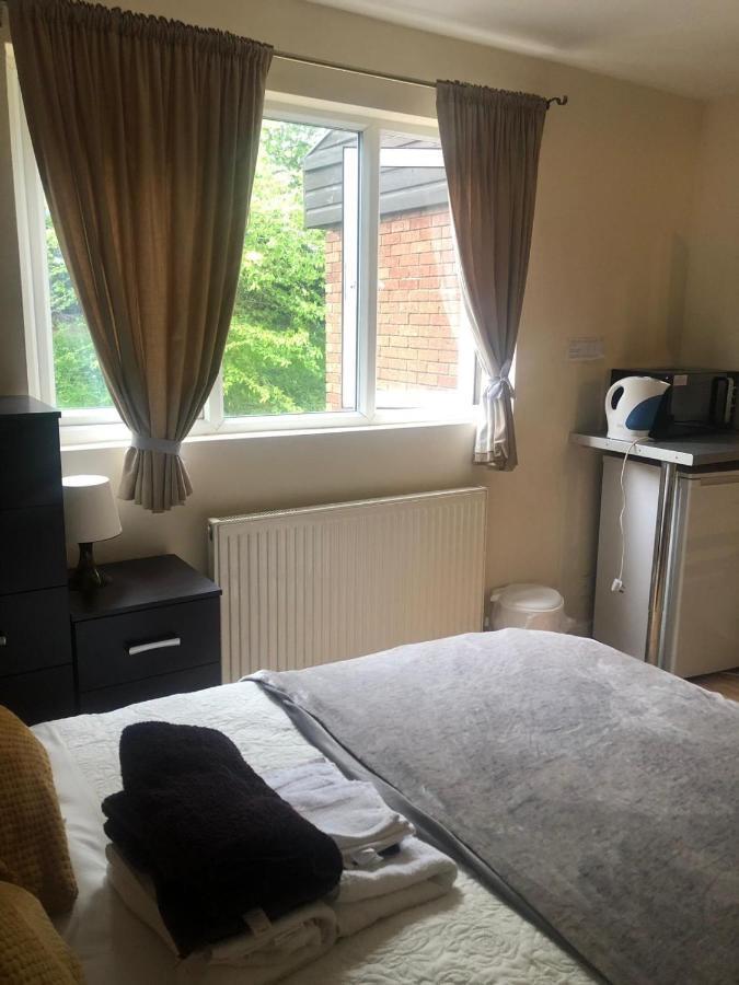 145 Burnley Road Apartment Лондон Екстериор снимка